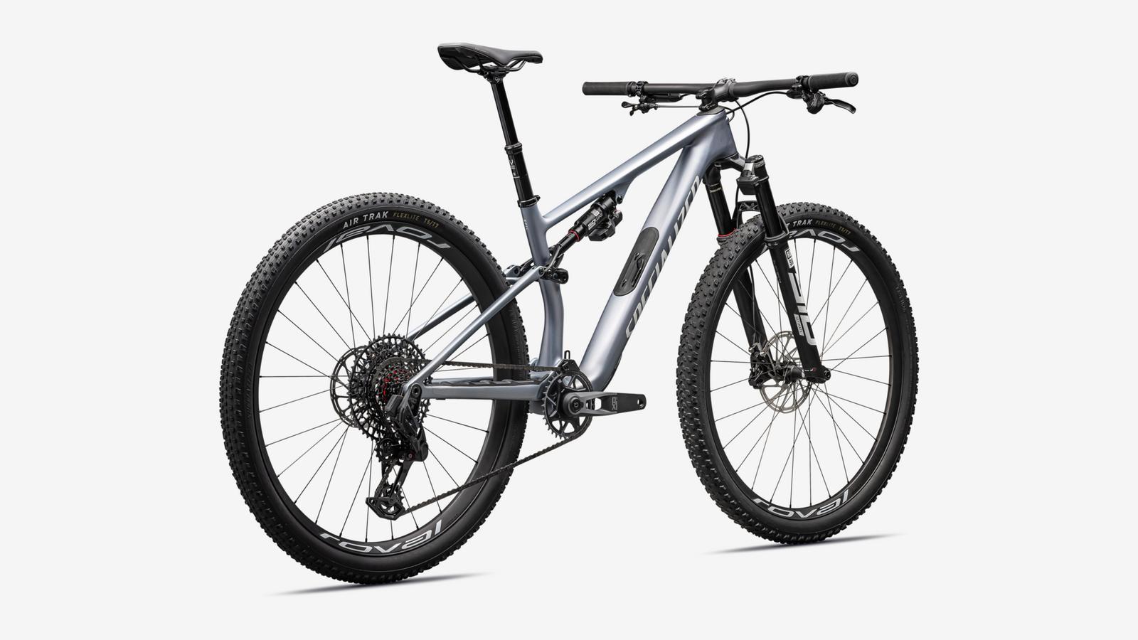 Epic 8 Pro Glacial Metallic Pearl / Metallic White Silver / M